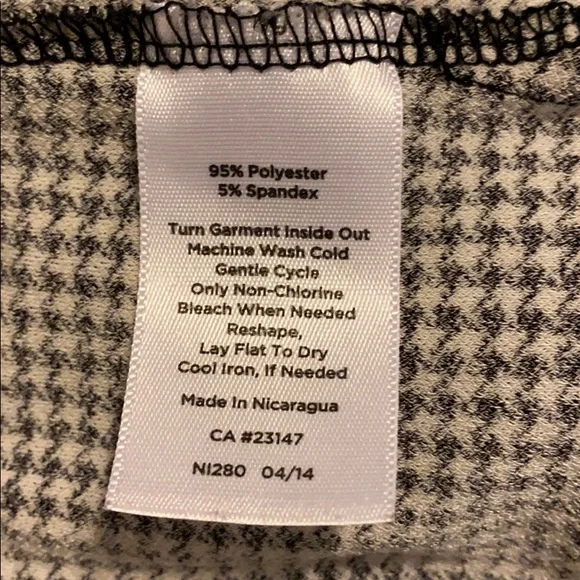 Talbots black and white houndstooth sleeveless top XL - Picture 8 of 8